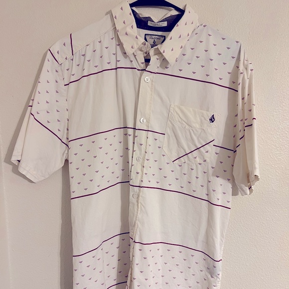 Volcom Corp Classic, Classic Fit, Short Sleeve Button Up - Picture 2 of 5